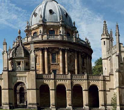 Oxford Sir Anwar Pervez Graduate Scholarship at the University of Oxford
